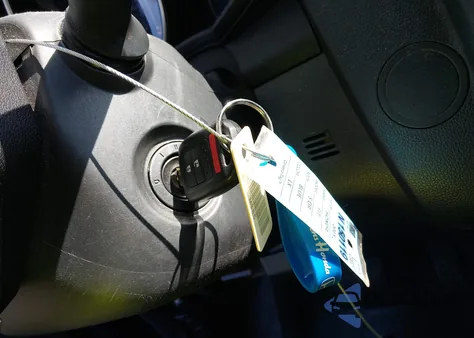 2015 Honda Fit Lx z USA, uszkodzony, nr VIN 3HGGK5H57FM739279